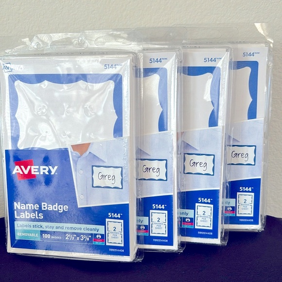 NWT Set of 4 Blue & White Avery 5144 Name Badge Labels (400 Name Tag Stickers) - Picture 1 of 2